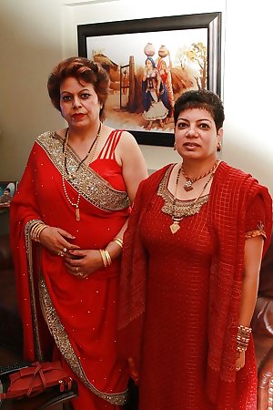 Sexy Mature Aunties (indian and nepali)